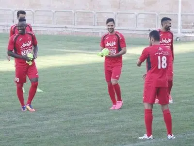 سورپرایز پرسپولیس؛ گادوین منشا آماده فولاد شد (عکس)