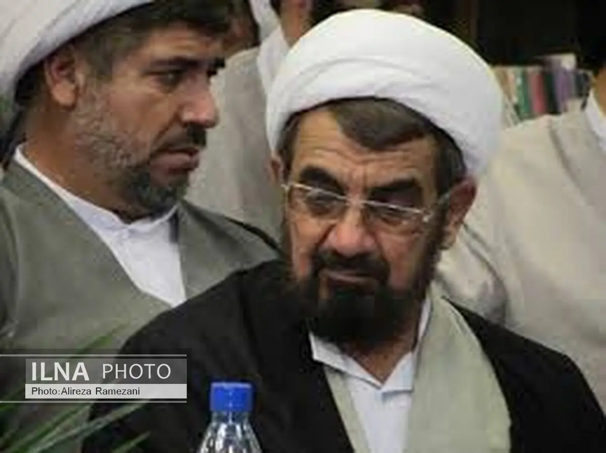 علم، تقوا، ساده زیستی، شجاعت و امانتداری از خصوصیات بارز آیت‌الله مدنی بود
