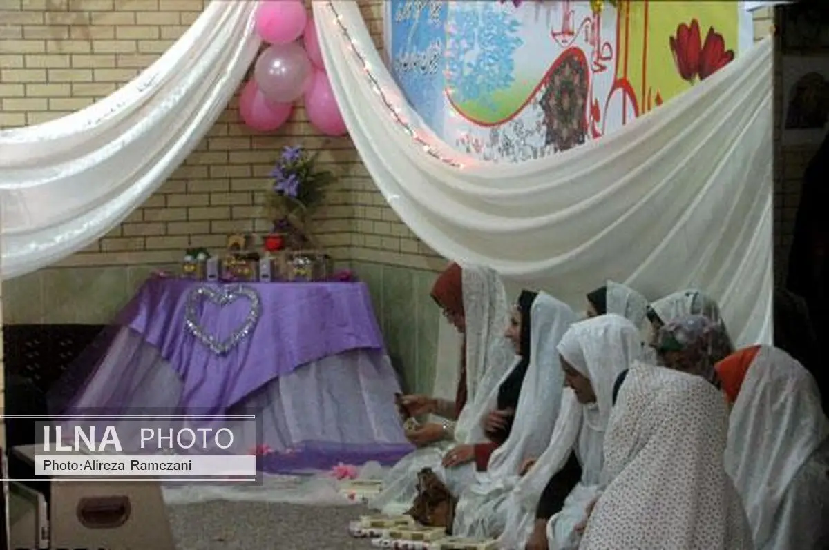 جشن بزرگ نوعروسان در باغ پرندگان قمصر کاشان برگزار می‌شود