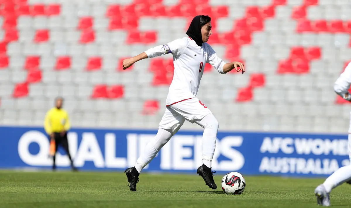 کاپیتان و خانم گل فوتبال ایران هم «وطن» را انتخاب کرد