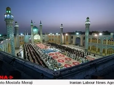 گزارش تصویری مراسم ترتیل خوانی قرآن در حرم هلال ابن علی(ع) آران و بیدگل