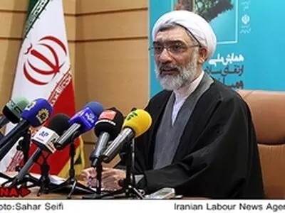 سیاسی کردن فساد٬ برای حذف کسانی است که از فساد می‌گویند / در پرونده زنجانی٬ همکاری قوا مناسب بود