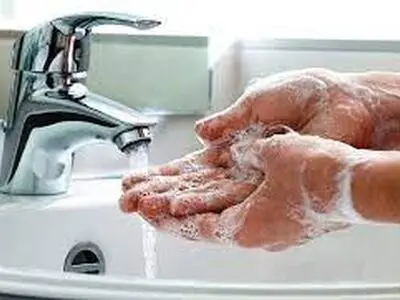 کیفیت آب شرب اصفهان مورد تأیید نهادهای نظارتی/برنامه ای برای گذر از بحران کم آبی در نیمه دوم سال