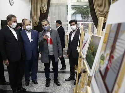 بازدید معاون اول رییس جمهوری از نمایشگاه "کارا" 