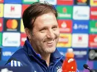 واکنش و تحسین جالب سرمربی الغرافه بعد از بازی با پرسپولیس