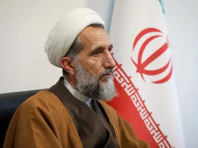 سه‌ نرخی شدن قیمت بنزین گامی عدالت خواهانه بود