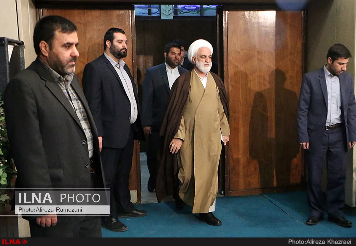 آملی لاریجانی به عتبات عالیات سفر می‌کند/ درباره فروش آرشیو صداوسیما اطلاع ندارم