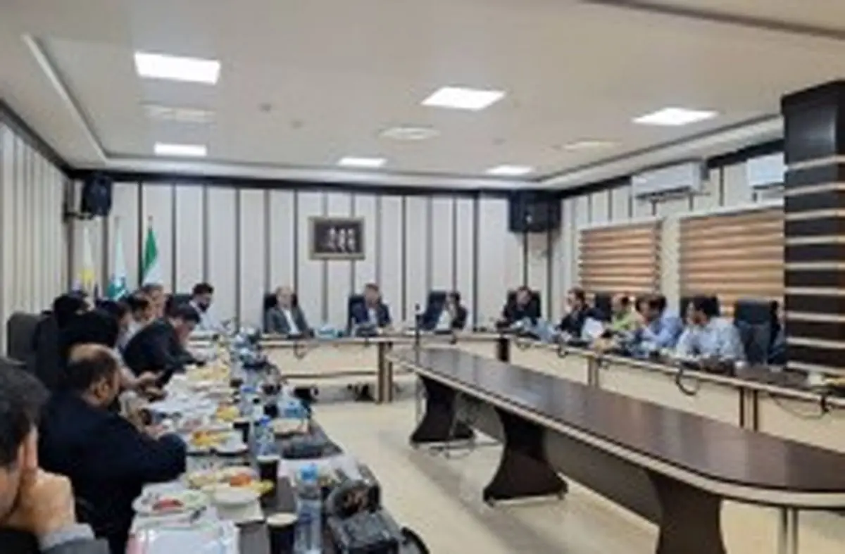 بررسی عملکرد شرکت عمران، آب و خدمات جزیره کیش با حضور محمد کبیری / تأکید بر تداوم پروژه‌های عمرانی و خدماتی کیش در هر شرایطی