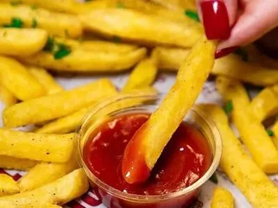 کچلی ، عاقبت مصرف سیب زمینی سرخ کرده !