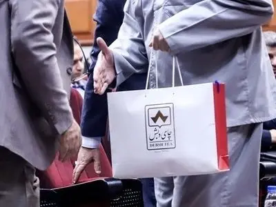 فاطمی‌امین و ساداتی‌نژاد باید خود را به زندان معرفی کنند/ پول‌های کثیف فساد دبش دوباره علیه قوه قضائیه توزیع می‌شود؟!