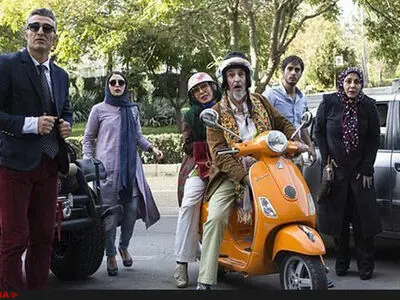 50 کیلو آلبالو مغایرتی با موازین عرفی و قانونی ندارد/ اختیار شبکه‌های ماهواره‌ای خارجی دست ما نیست