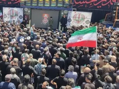 برگزاری مراسم تشییع ۱۵ شهید حملات رژیم غاصب صهیونی در مشهد
