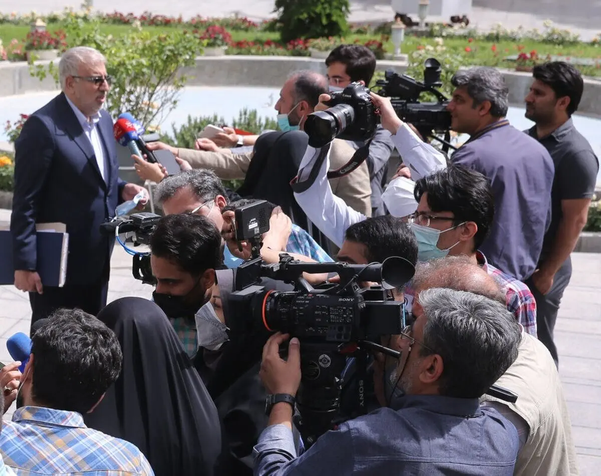 Iran selling oil at good price: Minister