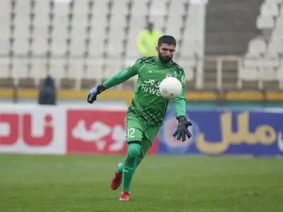  دروازه‌بان هوادار: چیزی از ارزش فنایی کم نمی شود/ هیچ تیمی مقابل پرسپولیس اینطور بازی نمی‌کند 
