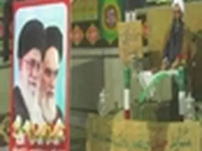 انقلاب اسلامی ایران یک معجزه الهی در این قرن بود