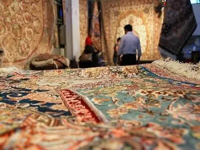 خروج فرش و گلیم دستباف از مبادی خروجی استان فارس آزاد است
