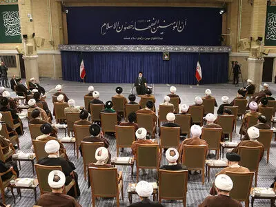 Islamic Republic is opposed to arrogance and tyranny, not governments and nations: Supreme Leader