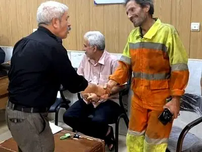 کارگر شهرداری بسته یک میلیارد تومانی را به صاحبش برگرداند