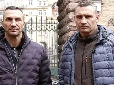 قهرمانان سابق بوکس اوکراین به ارتش پیوستند(عکس)