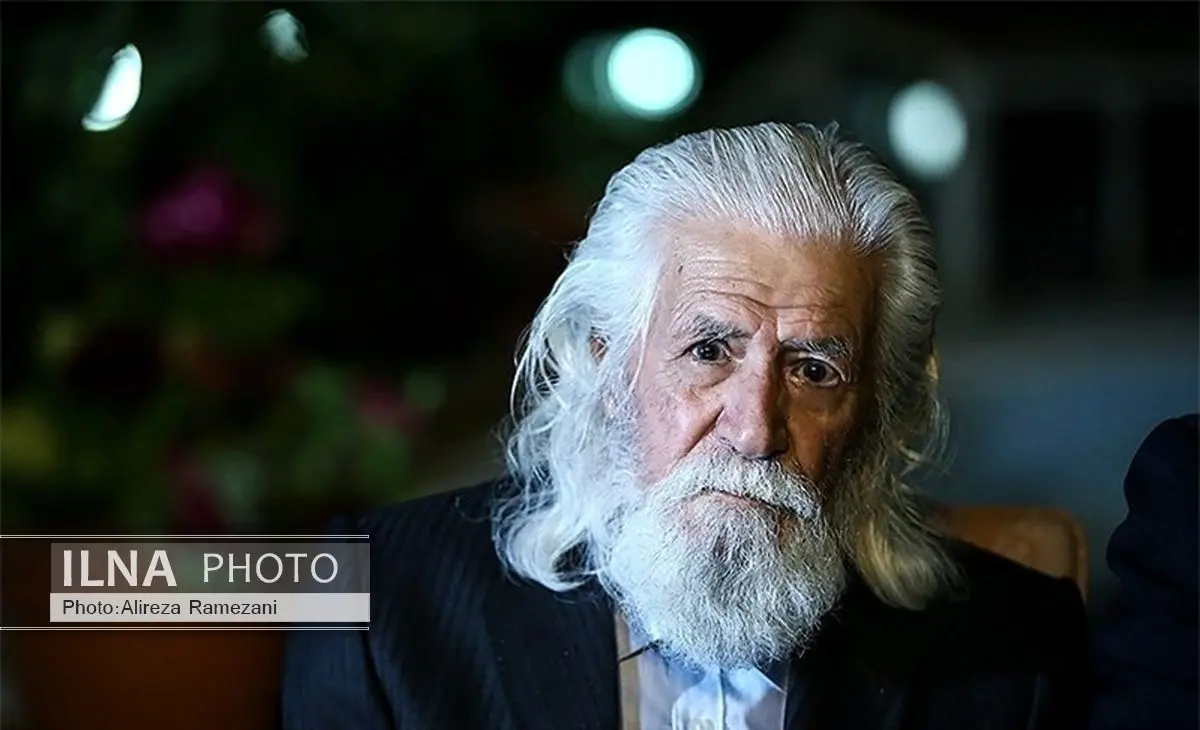 شعر انقلاب مدیون سبزواری است