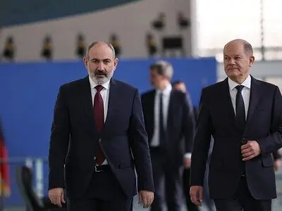 گفت‌وگوی تلفنی پاشینیان و شولتز