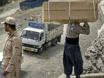 کشته‌شدن ۲ کوله‌بر در پی تیراندازی هنگ‌مرزی در بازار بانه/ دهیار یکی از روستاهای بانه در میان کشته‌ها