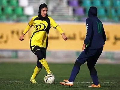 فروغ موری زن سال فوتبال ایران شد