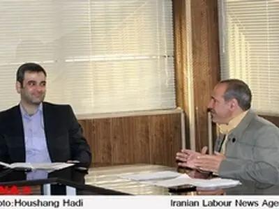 سود و زیان نپذیرفتن مزد غیر‌قانونی از جانب کارگران