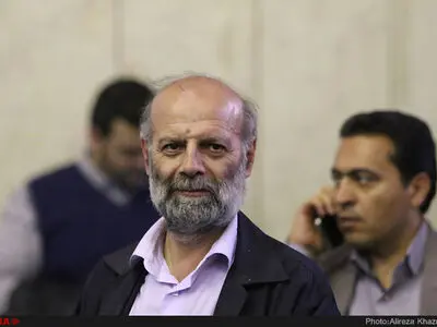 مجلس برای برطرف کردن بیکاری آماده تعامل با دولت است/تنها پرداخت پول برای اشتغال‌زایی مهم نیست