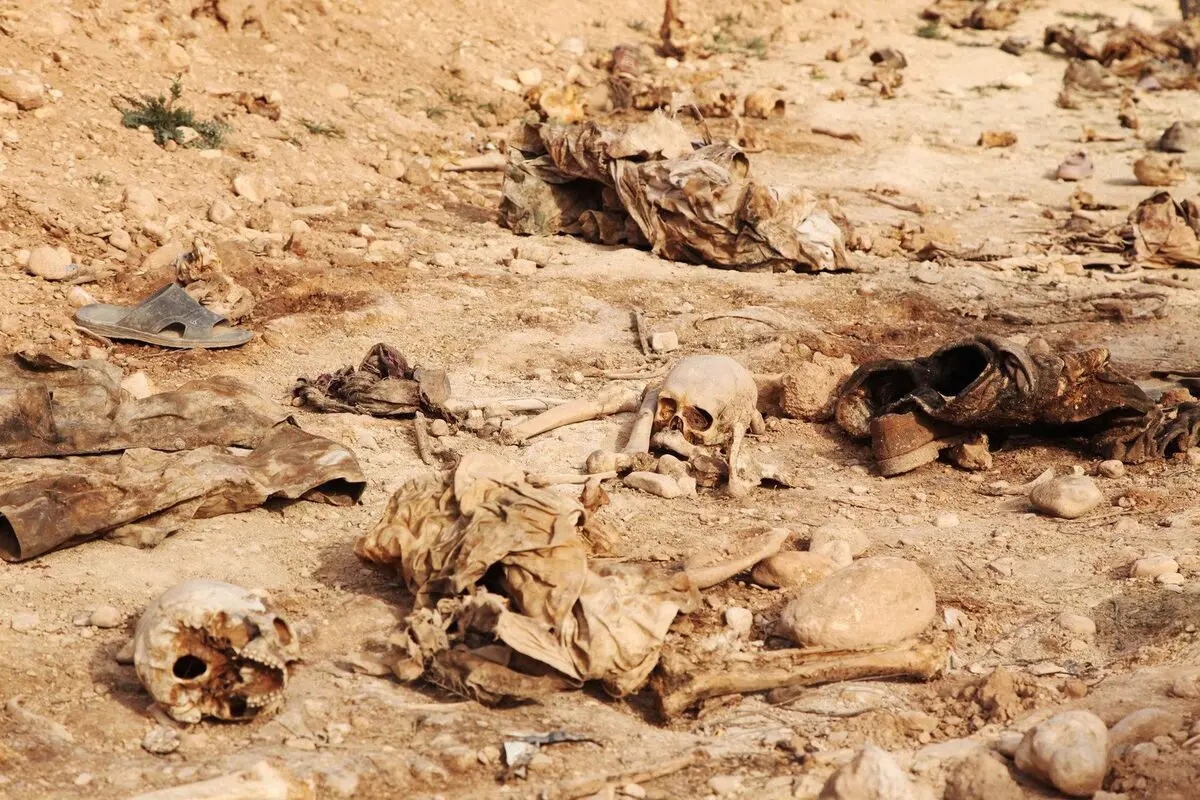کشف ۱۰ گور جمعی در «الحویجه»