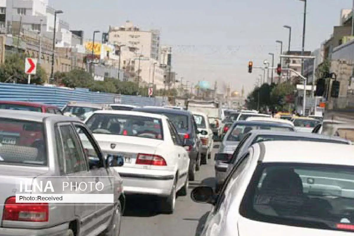 تردد خودروها در قزوین پس از بازگشایی اصناف ۱۸ درصد افزایش یافت