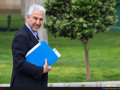 چرا دیگر دانشگاهی مانند تهران، شریف و امیرکبیر ساخته نشد؟