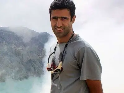 جواد قارایی: دوربین را کنار گذاشتم و اسلحه در دست گرفتم