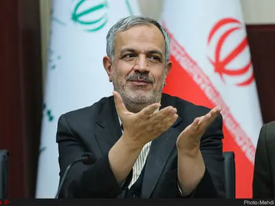 شهردار قول داده تغییر نام میدان قیصر امین‌پور را جبران کند 