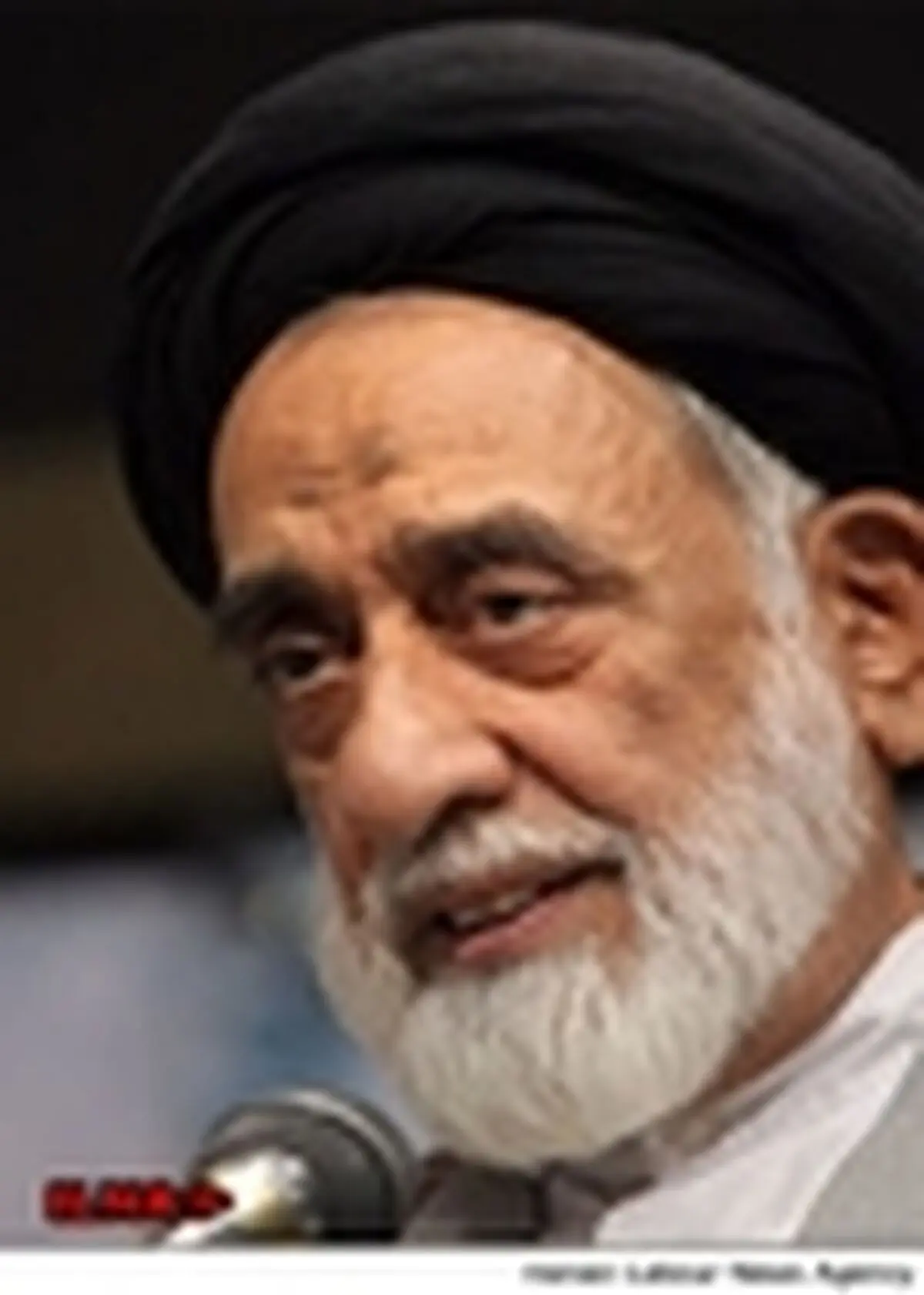 مردم بیدار فریب رسانه‌های بیگانه را نمی‌خورند