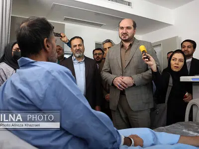 بازدید معاون اجرایی رئیس‌جمهور از پروژه ملی مهدی کلینیک 