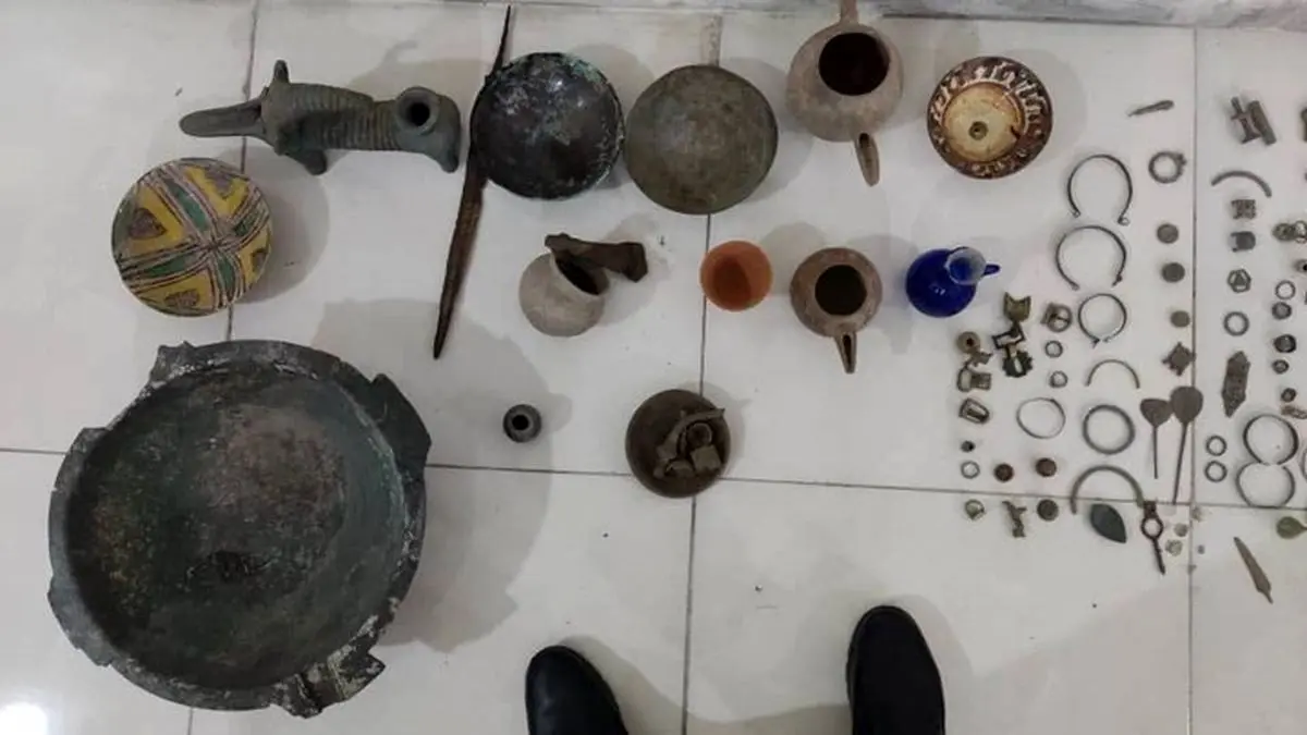 کشف ۲۷۲ قطعه اشیای تاریخی در نکا