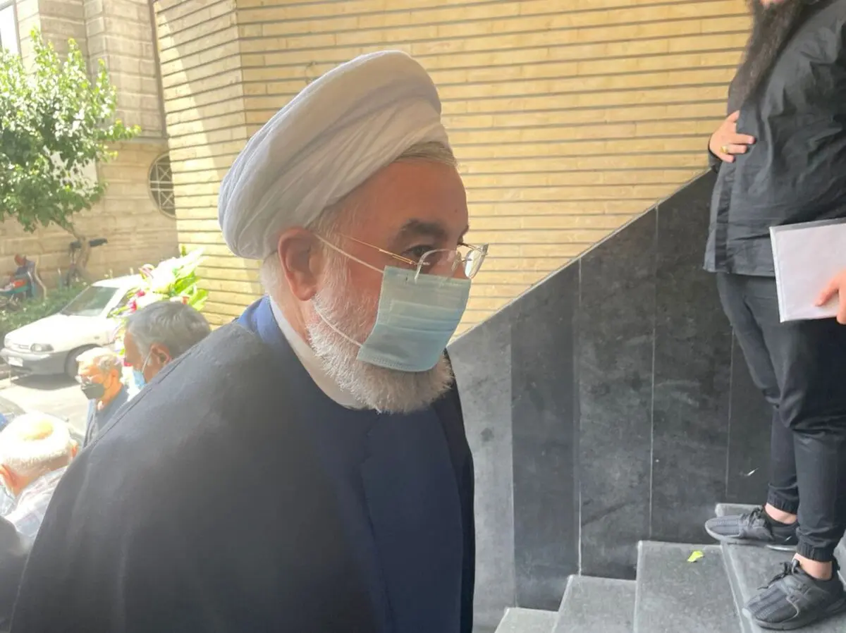 روحانی در مراسم ترحیم حجت الاسلام والمسلمین دعایی حضور یافت