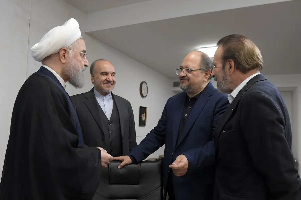 تصاویر دیدار جمعی از وزیران و معاونان سابق با روحانی