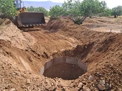 ۸ حلقه چاه غیرمجاز در استهبان پُر و مسلوب المنفه شد