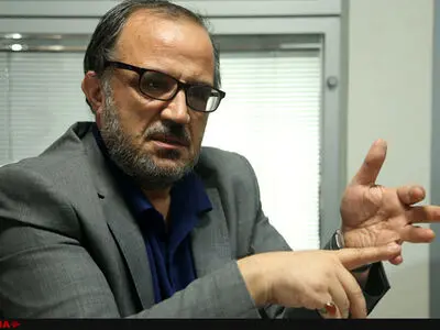 سال به سال شاهد آب رفتن بازار جهانی کتاب هستیم/بورسیه نمایشگاه فقط برای دولتی‌هاست
