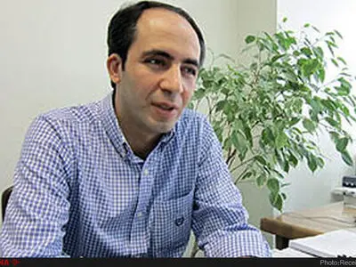 باید بازار ثانویه را تقویت کنیم/ عدم تزریق ارز صادرات، خیانت به کشور است/ مالیات، سوداگری ارز را کاهش می‌دهد