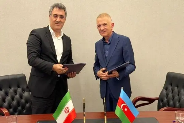 خلال زيارة بزشكيان إلى باكو؛ إیران وأذربیجان توقعان اتفاقا مشتركا لإرساء السلام والأمن في المنطقة
