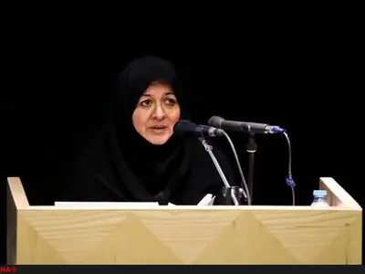 اجازه دهیم انتقادها قبل از کشیده شدن به خیابان‌ها، از طریق رسانه ملی مطرح و پیگیری شود