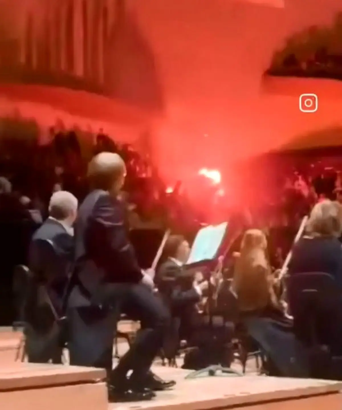 معترضان، اجرای ارکستر صهیونیستی در پاریس را مختل کردند + فیلم