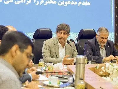 دانشگاه‌ها باید وارد حل مسائل واقعی صنعت شوند