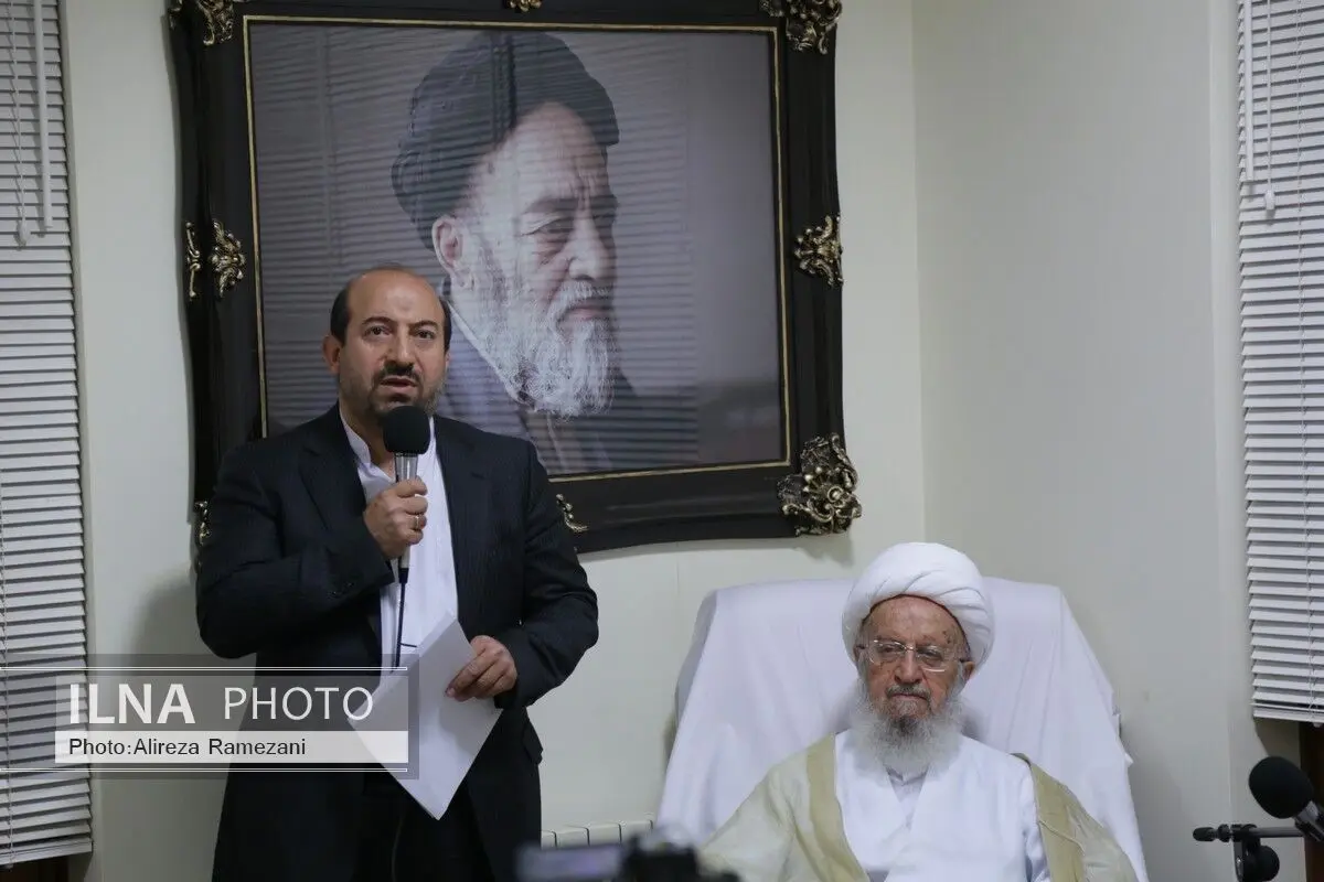 حضرت خدیجه(س) پیامبر(ص) را آماده انجام وظایف نبوت می‌کرد