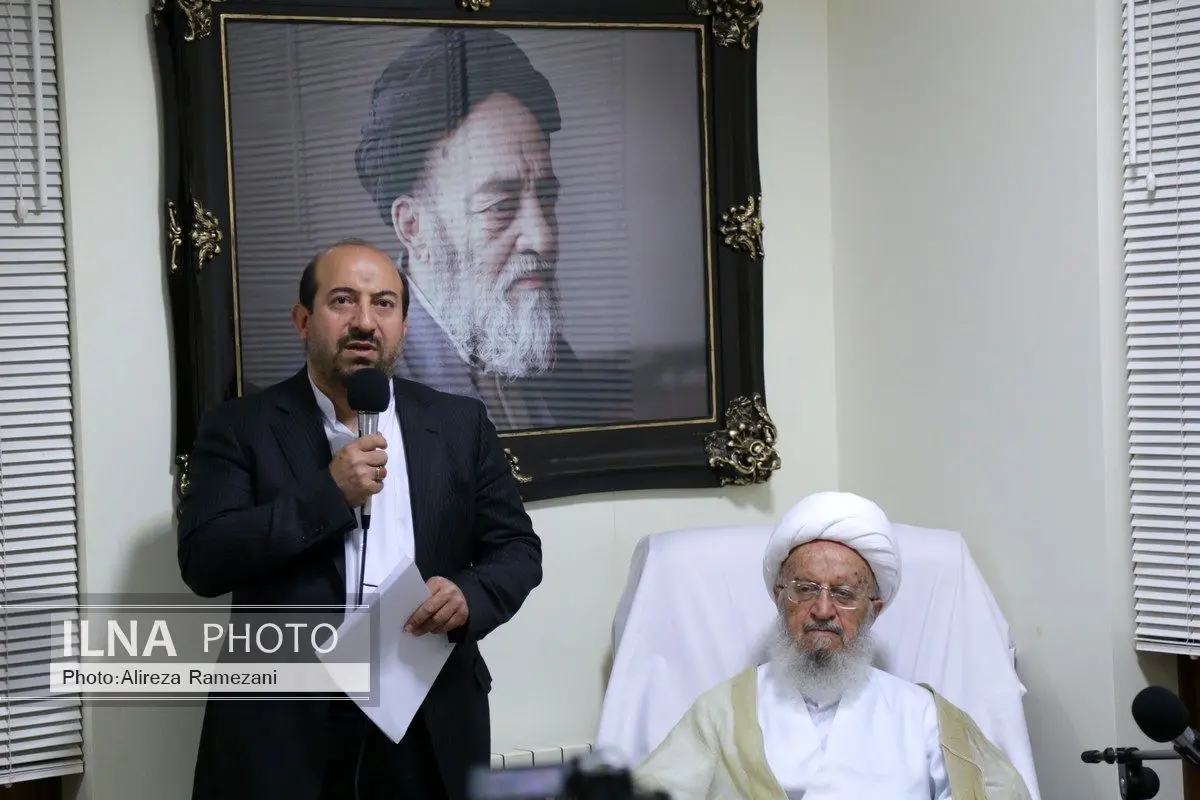 حضرت خدیجه(س) پیامبر(ص) را آماده انجام وظایف نبوت میکرد