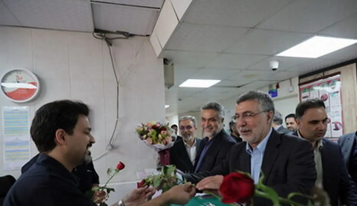 قدردانی وزیر بهداشت از کادر سلامت ارتش در روز ارتش