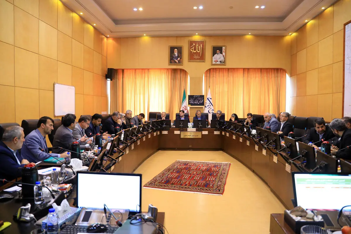 حضور کاظمی در نشست کمیسیون آموزش مجلس